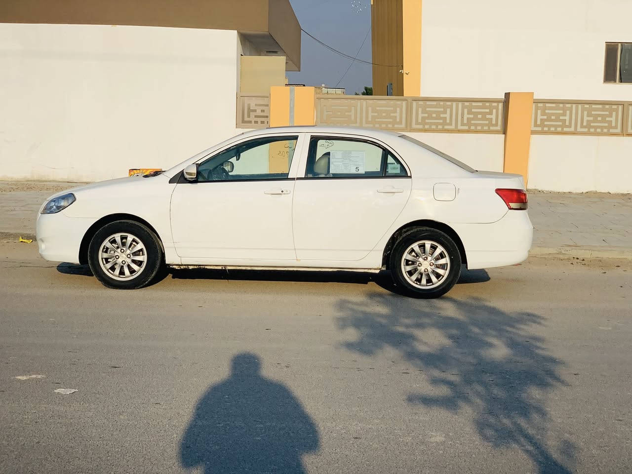 السلام وعليكم BYD موديل 13 للبيع كير عادي المرغوبة جاهزة كير مكينة كلج صدر تبريد تدفئة تخم تاير جديد  مكينة قبل اسبوع شادهة بلادية  مال حاوية ب اسمي  تحويل ثاني يوم مكاني بغداد الكرخ سعر 58 وبيهة مجال ***********
