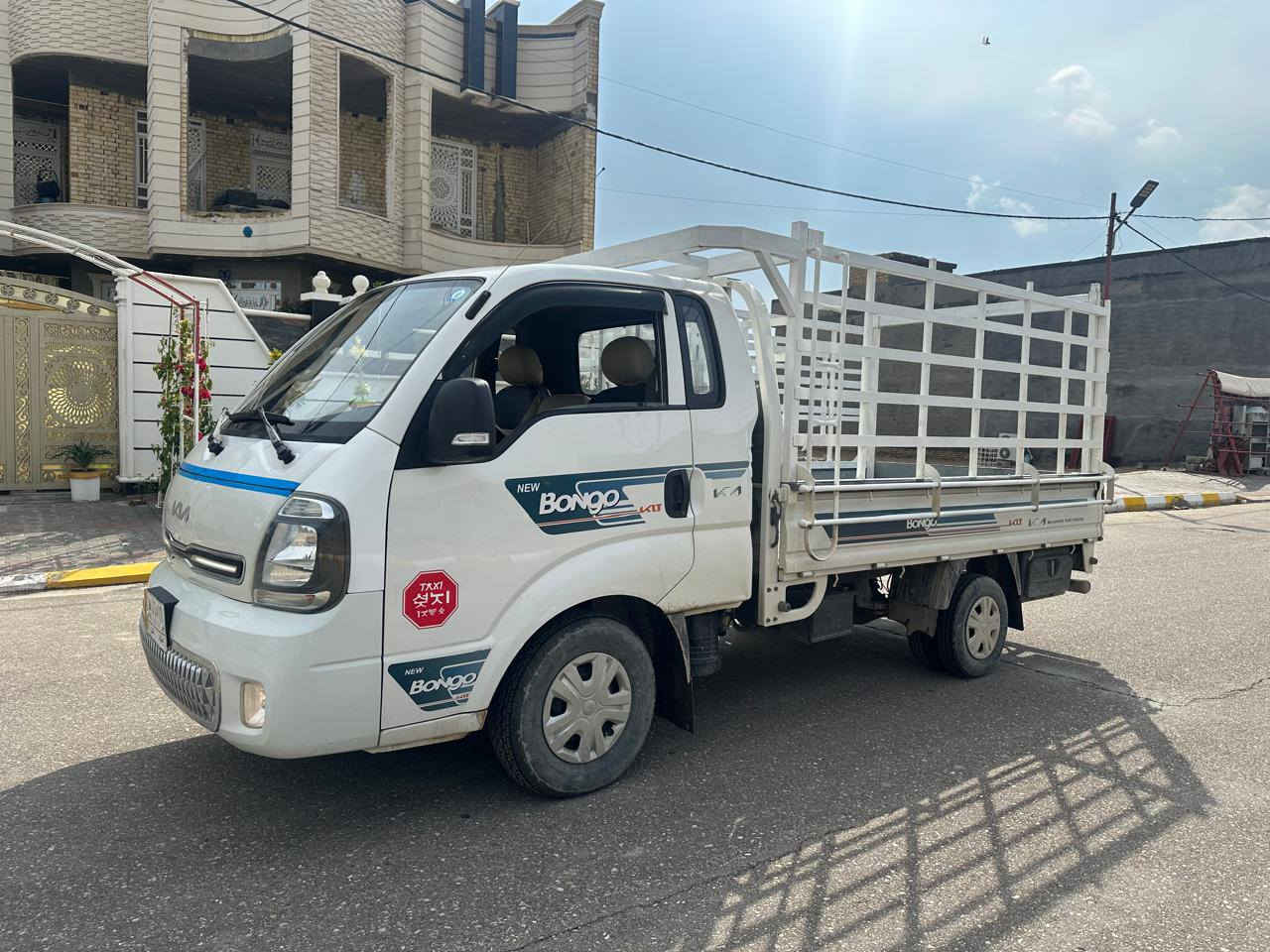 سلام عليكم كيه حمل لبيع موديل 2022 بلد بيه قماره بلديه رقم بغداد مكينه 20700وكير مكفولت كسن كفاله سياره جديده سعر 119 وبيه مجال قليل مكان سياره واسط ***********
