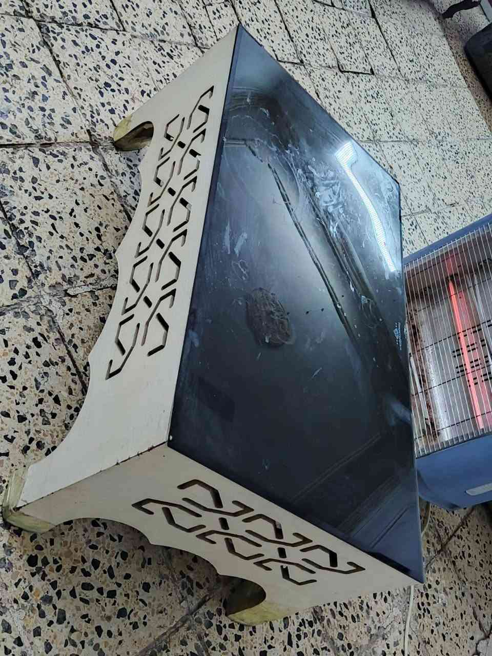 تخم 7 مقاعد معه طبله نضيفات تكمه للبيع المكان حي الجهاد الرفاق بغداد ***********
