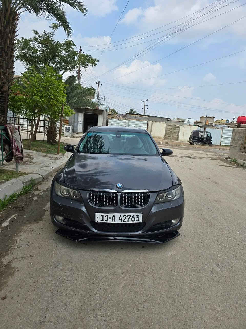 السلام عليكم 
E90  مديل 2008  مكينه n54  
السياره بيه صبغ حزام وايرباك الدؤكه وراجع سستم  ماشيه تقريبا 140 كيلو  تبريد شغال صدر جديد كير جديد جوينات مي هواء نوزلات فيت بم كله جديد وجاهزه للاخير 
بيهه بعض النواقص
الصدر الخلفي جديد لكن بيه طبه اعتقد بسبب الويل لان ١٨ جبير
وبيهه واحد من التيربوات بيه ليك بسيط وبيهه كم مكان بيه جراد 
 لكن السياره فول نشاط وشلعه ومعدل رهيب غرفتهه جديده داخل نظيف المكينه صافيه 
للبيع او مراوس 
السعر 77 وبيهه مجال بسيط 
مكاني بغداد الكماليه 
***********
