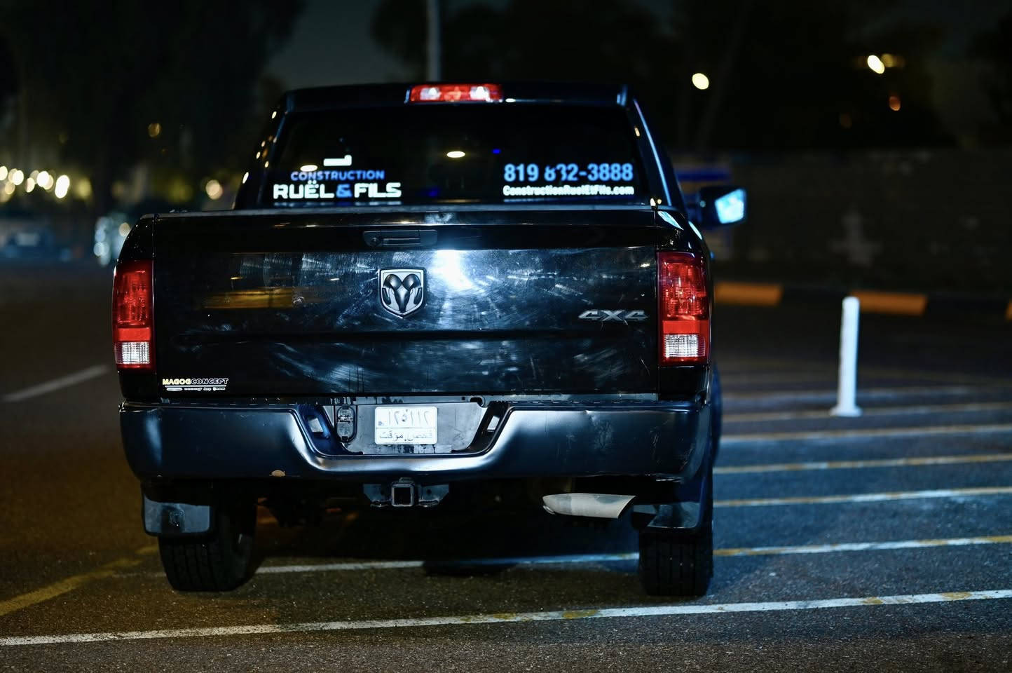 🚗 رام كلاسك 2023 للبيع / مراوس 🚗
🔹 الموديل: 2023�🔹 النوع: رام كلاسك�🔹 المحرك: 3600 (6 سلندر) 💪�🔹 الممشى: 22 ألف كيلو (مو ميل)�🔹 الصبغ: بيها 3 قطع فقط�🔹 الشاصي: نظيف بدون شاصي وبدون لغد 💯
📌 السيارة بدون رقم (تترقم بأي محافظة ما عدا إقليم كردستان)
صور الحادث مرفقة 
⚙️ الملاحظات:�السيارة نقصها فقط مشط ستيرن 
💰 السعر: 190 
🔁 مراوس  حسب القناعة�📍 الموقع: (ديالى)


**إذا كنت صاحب هذا الإعلان وتريد حذفه لأي سبب، رجاءا أرسل رسالة إلى الدعم الفني**