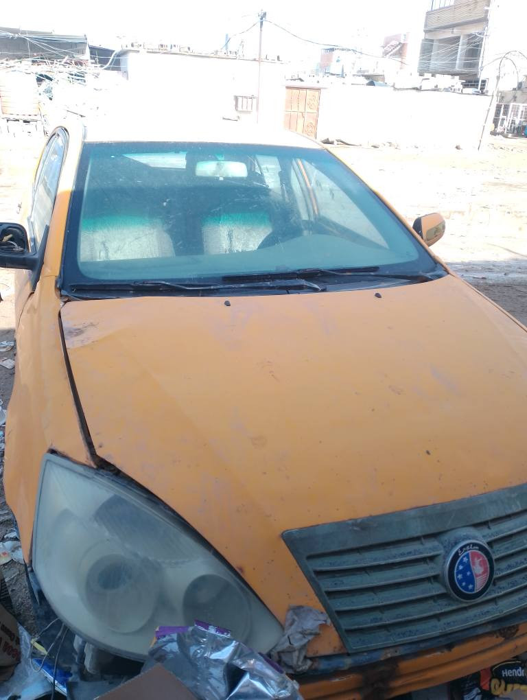 السلام عليكم جيلي محورة كير ومكينة كورلة لاتنقيص ولاتبخير السيارة كوم حديد تجي تشوفها وابيع كوم حديد سيارة تشتغل سعر 10 
بيها مجال  *********** البصرة, العراق
