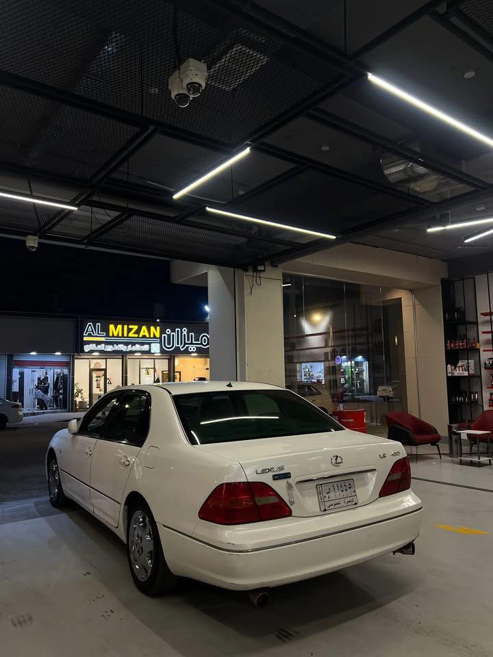 لكزس LS430 2002
للبيع او اذا اكو مراوس افضل 
السياره كفاله عامه من الضربع والصبغ والكصه
السياره نص الترا
ويل كروم
كير مكينه كفاله
رقم بصره راعيها بالبصره تحويل ثاني يوم
سنويه نهاية السنه بشهر 12
مكاني البصره القبله 
السعر :130
رقمي :***********
