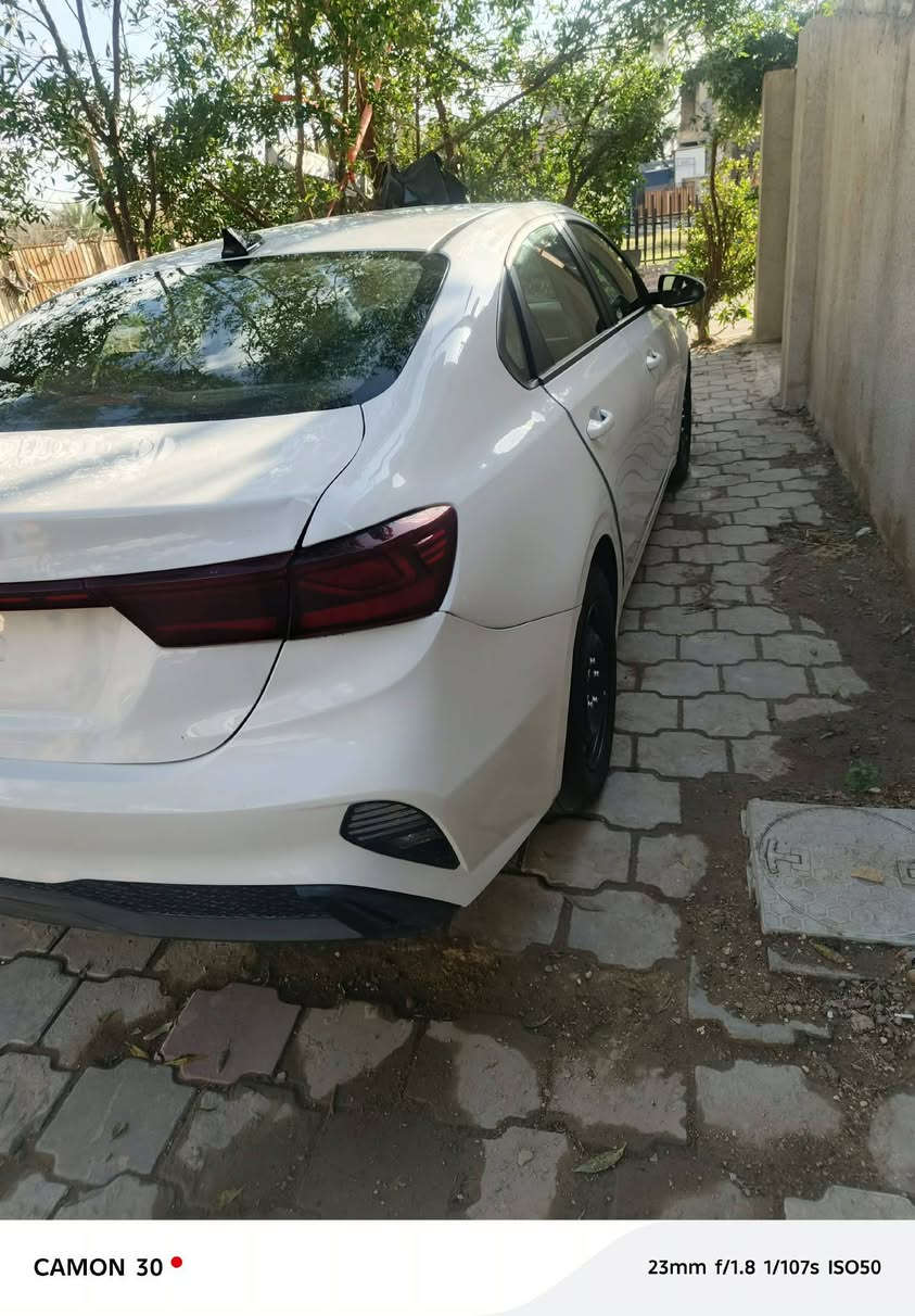 السلام عليكم
فورتي موديل 2024 امريكي دخول جديد مبدل بيها بنيد وجاملغين وطخه بل جاملغ الخلفي كامله بيها نقص فقط تبريد  المكان بغداد 130 وبيها مجال للاتصال *********** الحاج ابو ديار
