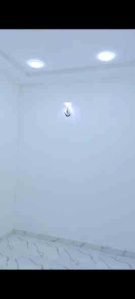 سلام عليكم بيت للبيع بعكد بني تميم قرب مدينت الزارين 50م  سند ٢٥  باسمي للستفسار ***********
