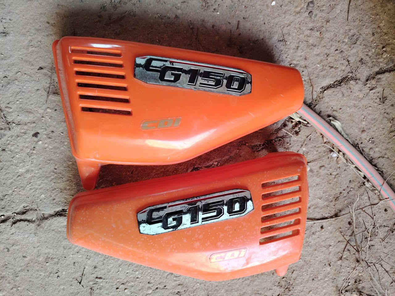 سلام عليكم
تانكي وصفاحيات للبيع سعرهن 15 مكاني حله شارع 80 وهاذه رقمي ***********
