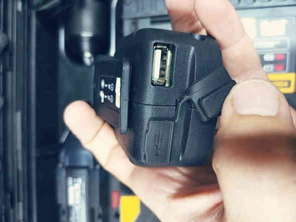 سيت دريل كتربلر
جديد 
انتاج ٢٤ 
مع لايت شحن 
دبل بطارية 
شاحنة 
امباكت سرع 
دريل طوبة همر 
مكاني بغداد حي العدل 
***********
واتساب
