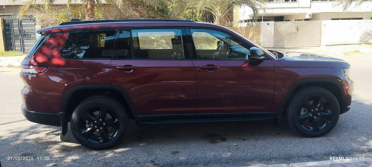 جيب شيروكي وارد امريكي موديل ٢٠٢٣ 
مواصفات ليميتد بلاس .. صبغ جاملغ وبنيد
رقم فحص مؤقت اوراقها بأسمي
السعر ٢٩٥ وبيها مجال إن شاء الله 
اي استفسار الاتصال على الرقم 
***********
