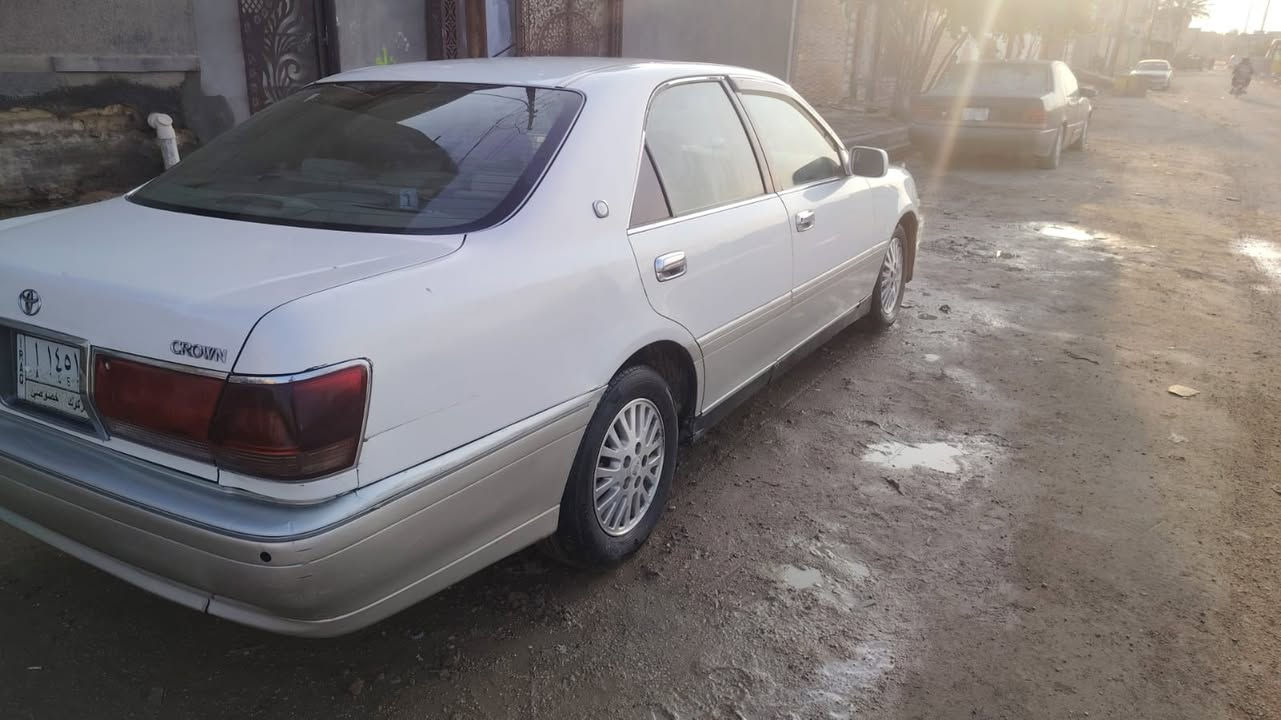 السلام عليكم
ملكه للبيع 2002 سياره مكفوله كفاله عامه من نقل جثه والعيب الشرعي شاصي 75
3 دكم
برده خلفي
مكينه ديفوار الجبير
ررقم التلفون ***********
