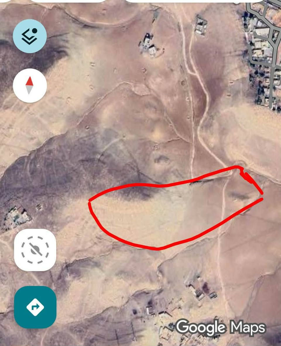 للبيع
أرض تسعة دونم سند زراعي قرب قرية الهاشمي طريق حمام العليل 
تبعد عن الشارع العام 300 متر 
تحويل مضمون 
***********
