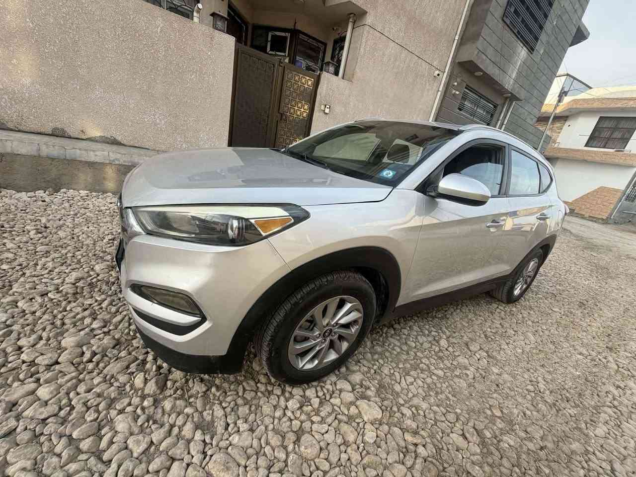 السلام عليكم
هونداي توسان
موديل 18
وارد امريكي
ماشيه98 الف حقيقي
رقم بغداد مشروع وطني
المواصفات
لد امامي خلفي
فور ويل
كامرا شاشه كبيره
كشاف 
كشن كهرباء
تتفأه بالكشنات
ويلكب 17
تحكم جهتين
مكينه 2000 ما مفتوحه
كير اي تي ما مفتوح
حادثه قطعه وحده فقط ولباقي مكفول من صبغ وضربه 
صور لحادث موجوده
تخم تاير جديد هسه شاده قبل يًومين
حداديه جديده قبل فتره مسويه
ادامه كامله 
كير مكينه جدد ما مفتوحات
السعر 147 وبيه مجال 
مكاني بابل***********
