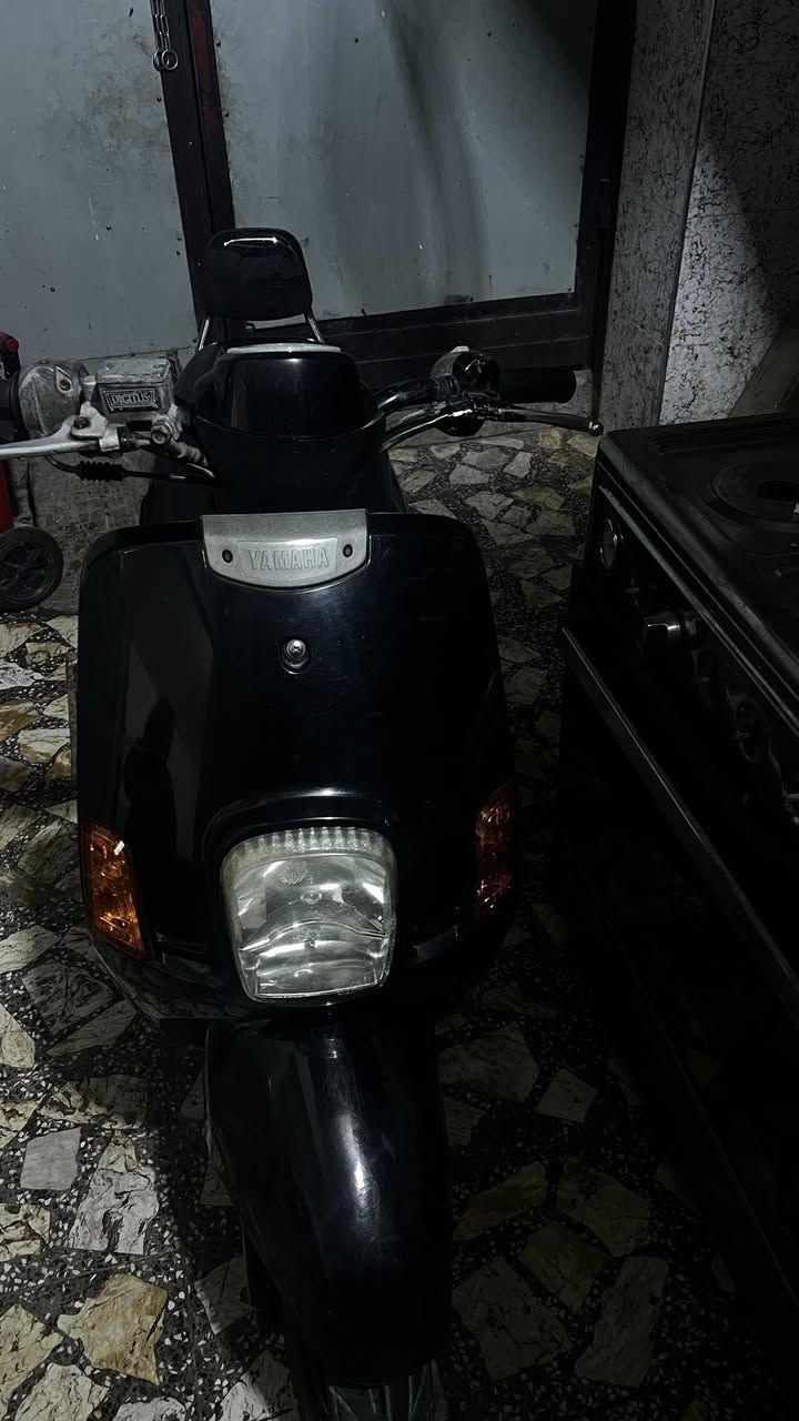 سلام عليكم
دراجه ماكس بوليسي مال رمبه قبل شهرين نزلتهه على ايدي 

دراجه مكفوله من جاملغ لجاملغ 

برغي ما مفتوح ونضاف شوفت عينك 

كراتين شرط شلعه ومعدل محرك مكفول ما محطوطه عليه سبانه ترايك الكربله 

كفرات بلادي كله مختم لايت زنون عالي ناصي كهربايات كلهه شغاله اشاير بك لايت 

بريك كدام دسك  قفل ستير قفل جوزه قفل تاير  دراجه نكره سلف تجي وشوف بعينك 

صالنصه كاتم بلاديه مختم (السعر)(٩٥٠الف)( العنوان نجف  عسكري كبل )رقم(***********
