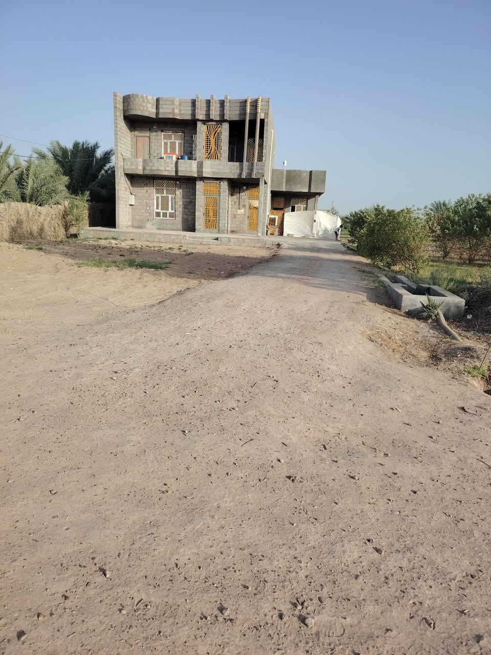 بيت للبيع مع ارض زراعية 2 دونم /الصقلاوية ابو سديرة الاولى للاستفسار الاتصال ***********
