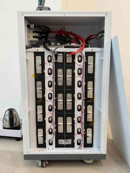 تحطيم الاسعار بسعر منافس مليونين وربع اذا كنت من معجبي الصفحة وقمت بالفعل بنشر المنشور في عشرة كروبات بطاريات نوع خلايا كونيكس وريبت مع انفرتر 6.2kw  خمس سنوات ضمان حقيقي تحت صيانة خبراء صينين داخل العراق مع تقديم كافة الاستشارات  والخدمات بعد البيع للاستفسار الاتصال ب ***********
