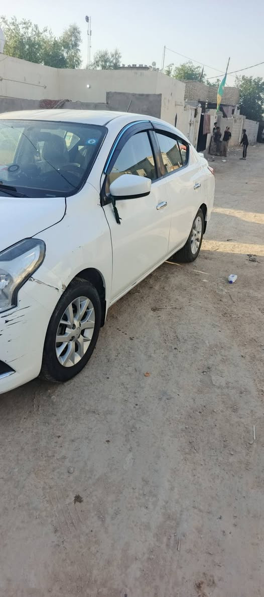 نيسان فرسا موديل 18 باتري جديد حداديه تخم تاير دوشمه جديده  سياره داخله هسه سنويه 2030 شاشه كامره دوار مانع نزلاق تحكم ستريرن تحكم مري خير من الله تعال شوف بعينك  سياره حادثه جاملغ وباقي نفسه شويه بارد باب الخلفي  تعال وشوف كدامك كلشي موضح بصور  رقم نكليزي بسمي مكان الديوانية رقم موبايل  واتساب  ***********
