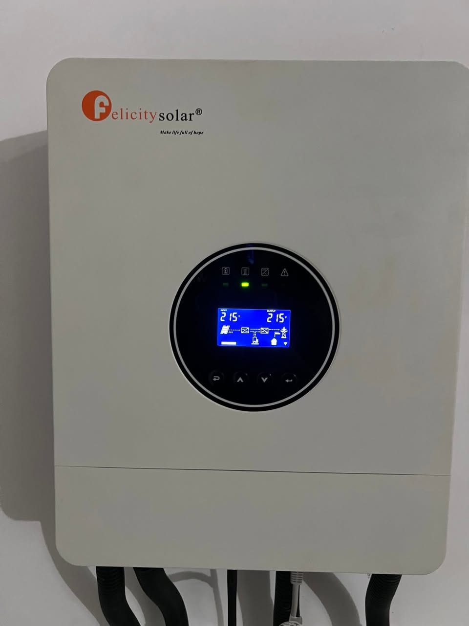 🔋 تم بعون الله نصب منظومة طاقة شمسية بقدرة 10 أمبير (ليلي ونهاري) في قضاء الحمزة الشرقي 🔋

✅ مكونات المنظومة:

• انفيرتر فيليستي (Felicity) سعة 6KW
ضمان سنتين.

• بطارية فيليستي ليثيوم سعة 10KWh
ضمان 5 سنوات.

• ألواح جينكو سولار (Jinko Solar) ثنائية الوجه (Bifacial) العالمية
عدد 6 ألواح، سعة اللوح الواحد 620 واط.

• بوردات حماية منفصلة للـ AC والـ DC.

• جوزات حماية وفيوزات وجوزات إطفاء حرائق.

• هيكل حديد مغلون مقاوم للصدأ والعوامل الجوية.

🛡️ ضمان شامل لمدة سنة على أعمال التنصيب وكافة الملحقات، ويشمل:
الأسلاك، الجوزات، الهيكل، أعمال الصيانة والخدمة.

📞 للاستفسار والحجز:

***********

***********
