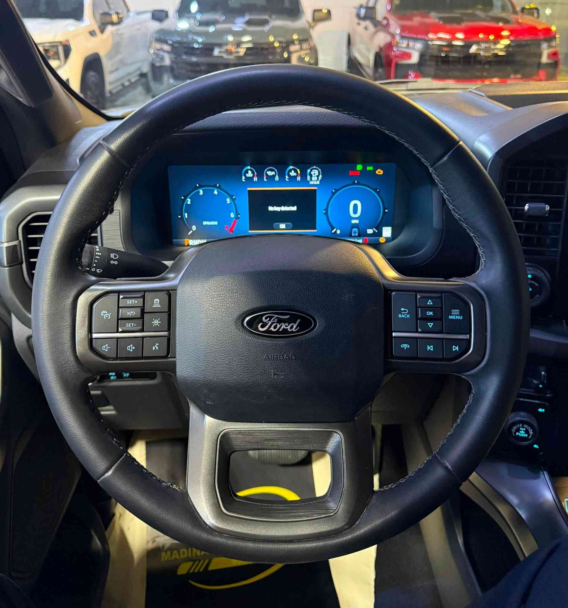 Ford F-150 
2024 XLT
V6 - 3.5T - 4x4
hybird 

بسمە و شغال
شاشە گەورە
 4 کامیرە
لایت لید
کوشینات جلد 
کوشینات هیتر
رادار
ئوتو ستوب
کوشین کهرابایی
گیج الکترونی
ویل 18

22.000 mile
2 قطعە صبغ 
سعر  $40.000

معرض ( مەدینە ) اربیل شارع ١٠٠م
***********
***********
