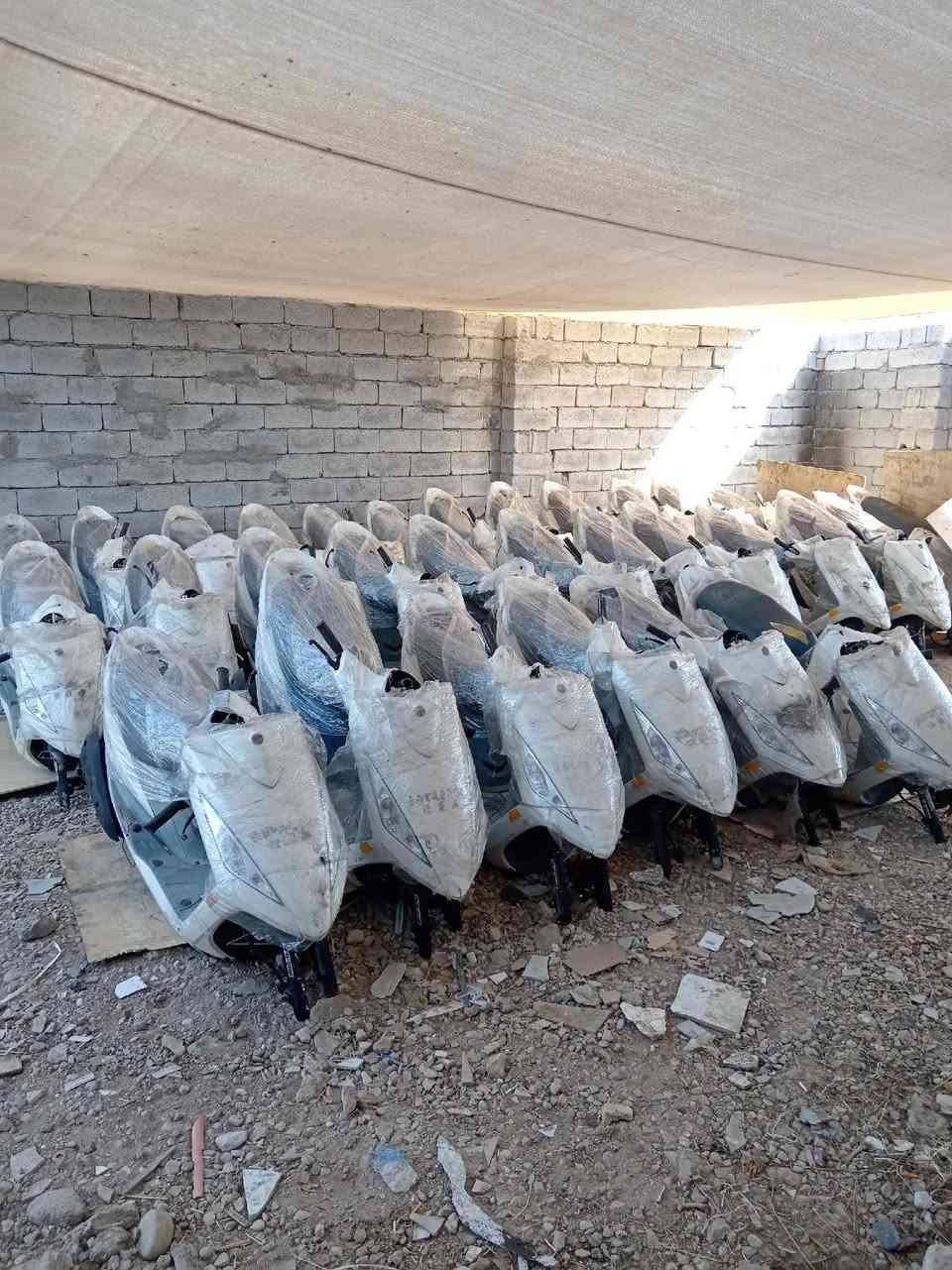 سيام بوليسي جمله مفرد مكان شطره
***********
