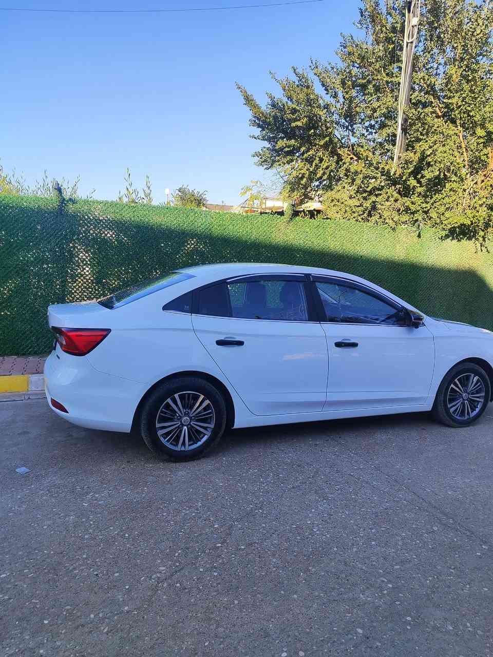 السلام عليكم ورحمة الله وبركاته 🌟.
*سيارة MG5 موديل 2022 للبيع* 🚗

- *المواصفات:*
- صفر فول
- سقف سلايت
- كاميرا 360 درجة
- تبريد وتدفئة
- كشن كهربائي
- هيتر
- مكفولة من دعامة إلى دعامة
- *الحالة:* كير ومكينة بشرط
- *العنوان:* كركوك
- *رقم الهاتف:* *********** 📱

*للاستفسار، يرجى الاتصال على الرقم المذكور أعلاه.*
