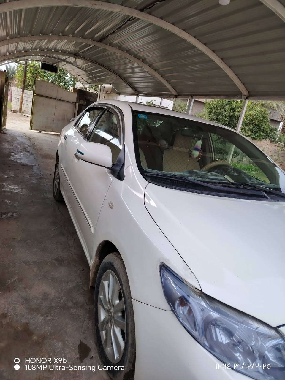 السلام وعليكم
للبيع كورلا 2008 خليجي فول موصفات 
رقم بغداد دولي باسمي    ضرهه قطعتين 
القطعه الاولئ بنيد مصبوغ +جامرلغ الايسره
بدون داخل  كير محرك تبريد تدفئه  تخم تاير جديدجواهه
مكان السياره (صلاح الدين قضاء الضلوعيه) السعر 118 وبيه مجال قليل للجنائي (***********
