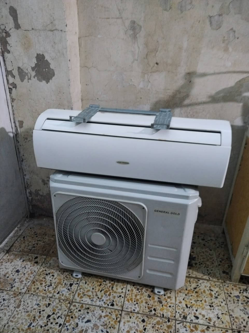 سبلت جديد طنين للبيع السعر 275 بعقوبه التحرير الرقم ***********
