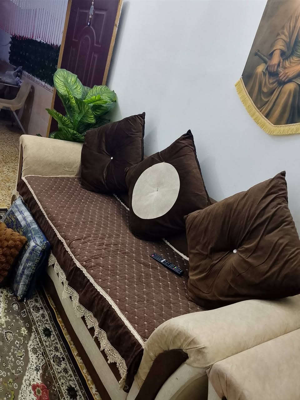 تخم 9مقاعد هو ولمفرش 175 وبيه مجال


**إذا كنت صاحب هذا الإعلان وتريد حذفه لأي سبب، رجاءا أرسل رسالة إلى الدعم الفني**
