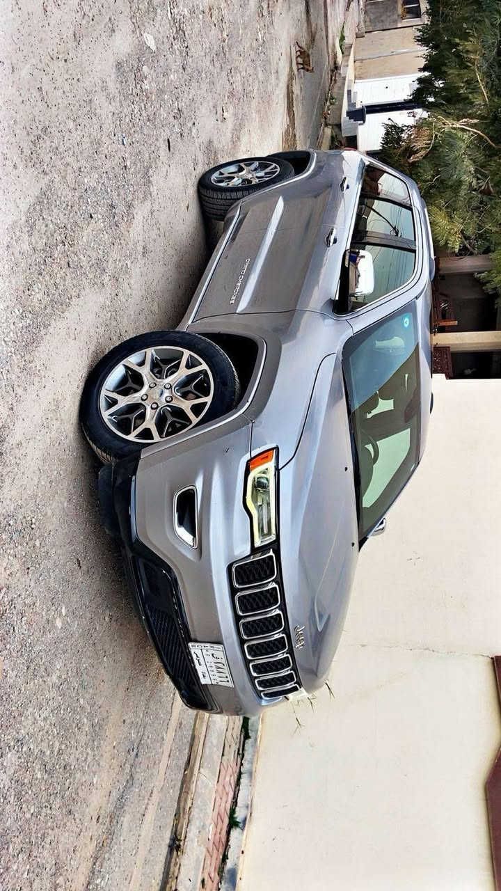 جيب موديل 16 اوفر لاند تجي اعله مواصفات جكات موس بنو راما بصمه شاشه جبيره صندوك كهرباء كشنات جلد كهرباء ميموري لايد ابو الد مكينه 5700 مكفول كير ومكينه حساس خلفي توقف ذاتي حادث بدون ايرباك ماشيه 80 الف كشنات تبريد تدفئه 
(صور الحادث مرفق لكم بل بل منشور )
السعر 182 وبيها مجال بسيط جدا  
مكان السياره بغداد الجديده شارع المسبح للاتصال ***********
