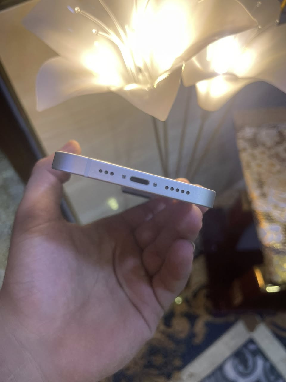 ايفون 13 عادي بطاريه 128نضافه فول تك سيم نموذج Mسعره 410بي مجال رقمي ***********
