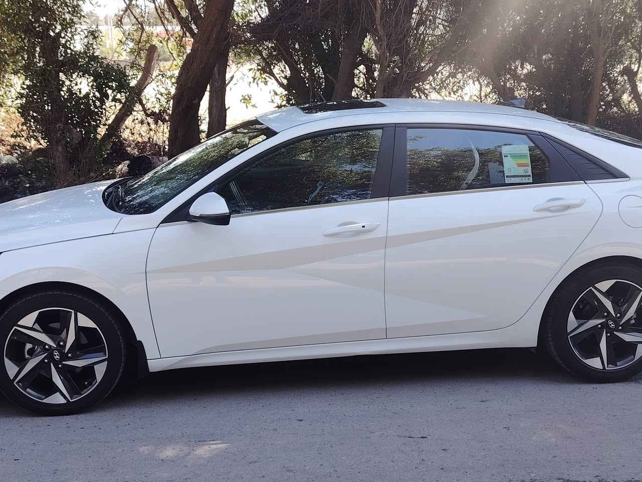 سلام عليكم للبيع النترا 23 رقم بغداد فول مواصفات مكفوله من الصبغ والتبديل سياره جديده ماشيه 70الف
المواصفات المعروفه تشغيل عن بعد شحن لاسلكي 
5 ويل كب وباقي الموصفات تعرفونها  العنوان نجف
السعر 180 للأستفسار اكثر الاتصال ***********
