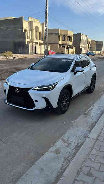� للبيع – لكزس NX 350h موديل 2025 (Hybrid AWD)
🔹 المواصفات:
• الماركة / الموديل: Lexus NX 350h ‎2025 ‎Hybrid / AWD
• اللون: أبيض 
• المحرك: هايبرد ‎2.5 لتر + كهربائي — أداء ممتاز واقتصاد جيد بالوقود
• ممشىً السيارة : 3900 مايل 🔺
• ناقل الحركة: أوتوماتيك/ CVT
• عدد المقاعد: 5 ركاب
• الحادث : صبغ فقط بنيد موضح بل سونار  وتكحيل جاملغ وحافة الباب 
• أداء مستقر واقتصاد في الوقود
• قيادة ناعمة مع نظام AWD مريح للطرقات المختلفة
• تجهيز قياسي مريح — (مقاعد مريحة، داخلية نظيفة، إمكانيات جيدة)
• سيارة مريحة وملائمة للاستخدام اليومي أو العائلي

📌 السعر المطلوب: [29.500 $ وبي مجال بسيط جدا ]
📞 للتواصل / 
• الهاتف / واتساب: [***********]
• المدينة: [الانبار - الفلوجة]
