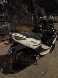 دراجه لبيع دراجه حلوه وجاهز من كلشي كهربائيات دراجه كامله وما متفوحه ه...