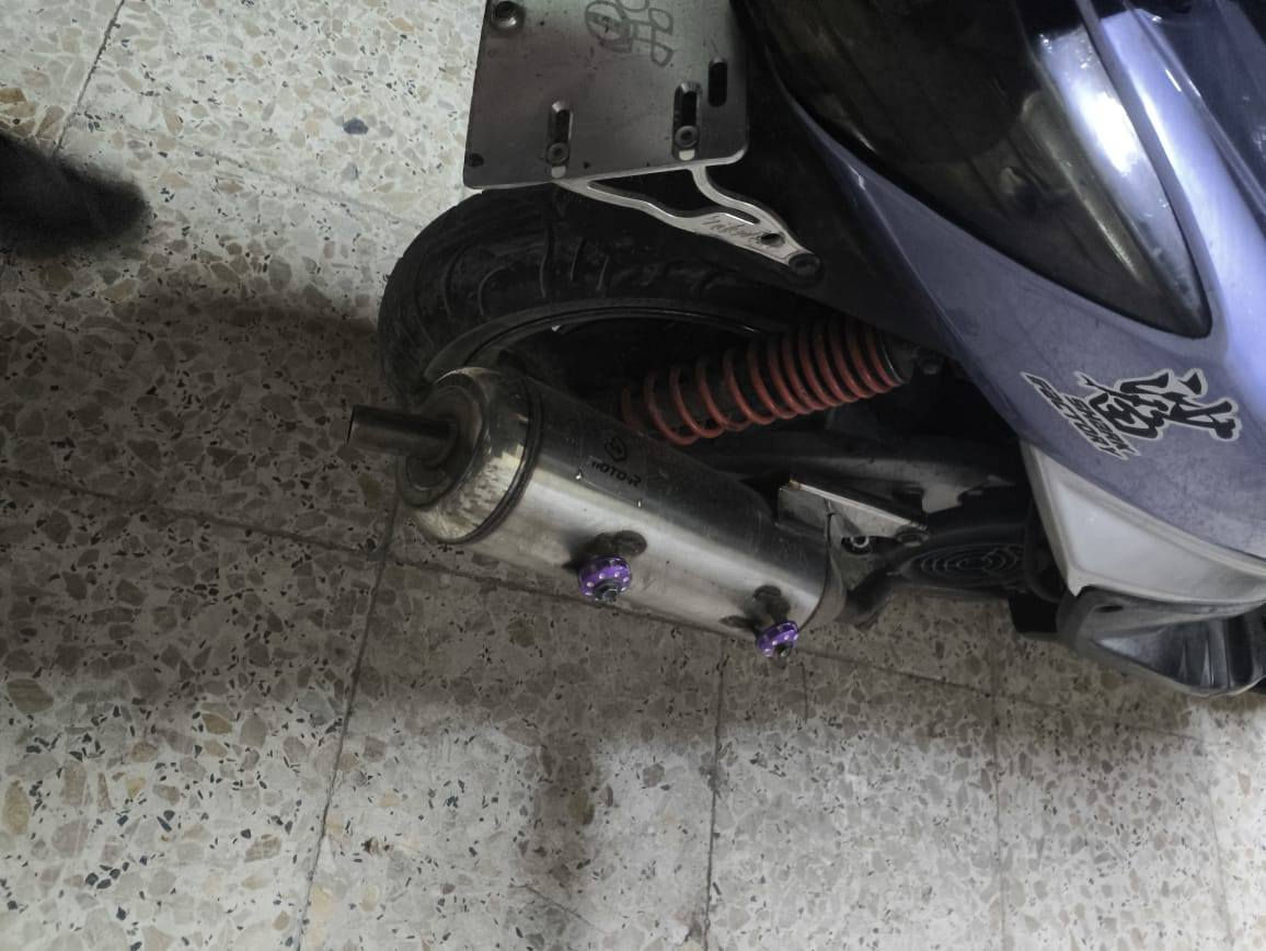 سلام عليكم دراجه سكنس فحل مزوده نوزل للبيع دراجه شلعه معدل مكاني ام الكبر السعر ٥٥٠وبيها رقم الهاتف ***********
