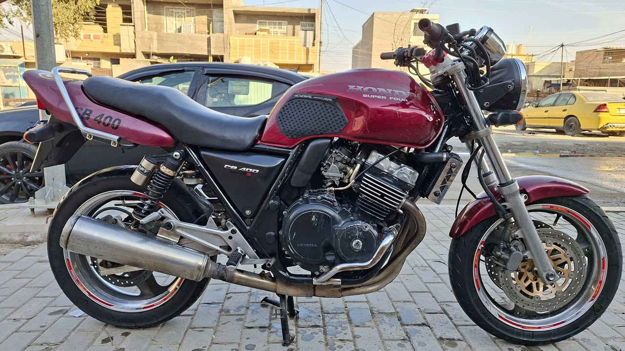 سلام عليكم/سيبي فور 400جيل اول 16ولف كفاله مكينه وكير ومابيه كل نقص صالنصه كاتم ستيرن رياضي سبايدر لايت زنون اوراق كامله السعر 13ونص وبيه مجال مكاني بغداد والشراي يتصل ***********
