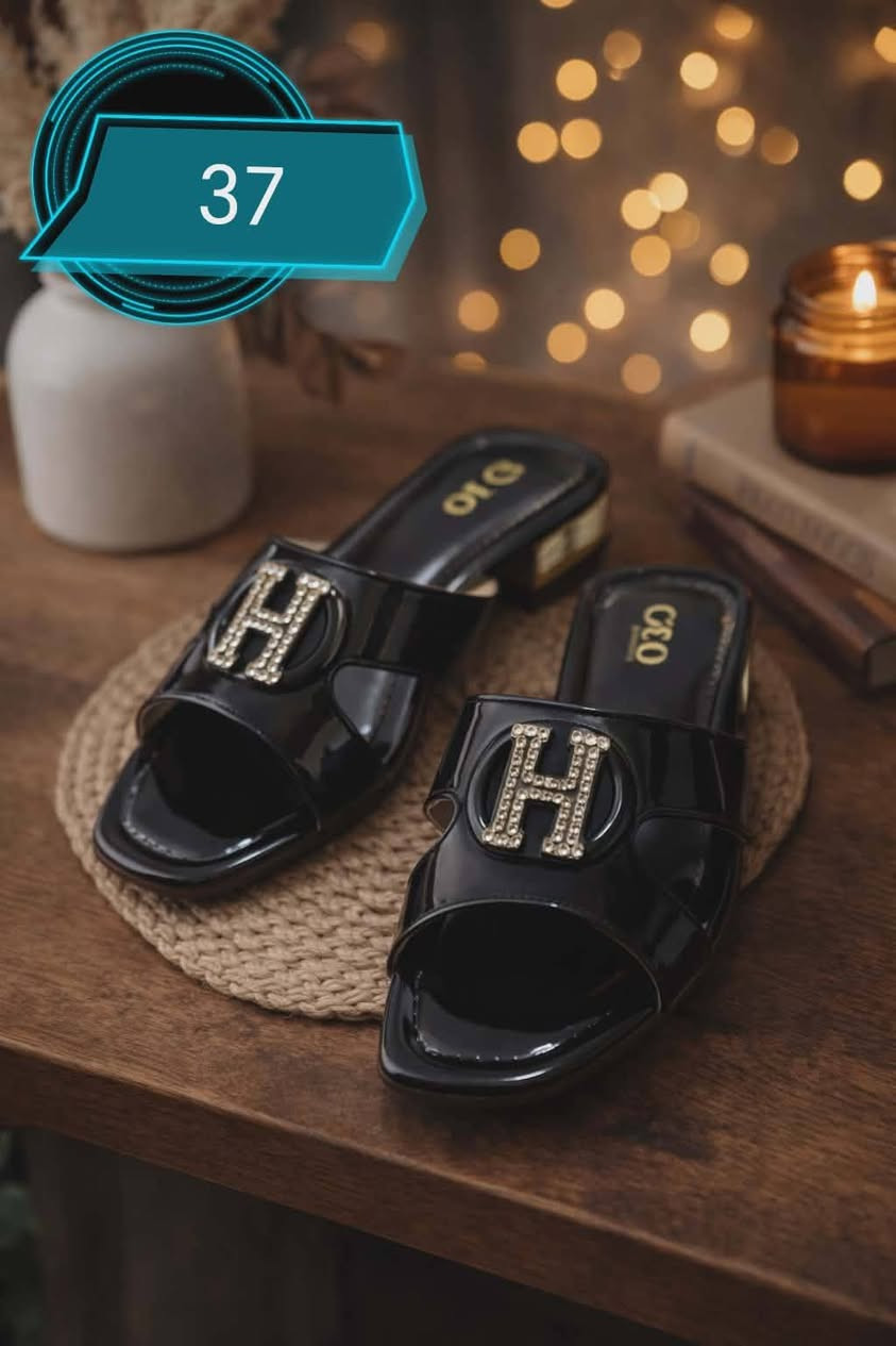 فقط ب 5️⃣0️⃣0️⃣0️⃣ والتوصيل مجاني داخل مجمع بسمايا


**إذا كنت صاحب هذا الإعلان وتريد حذفه لأي سبب، رجاءا أرسل رسالة إلى الدعم الفني**