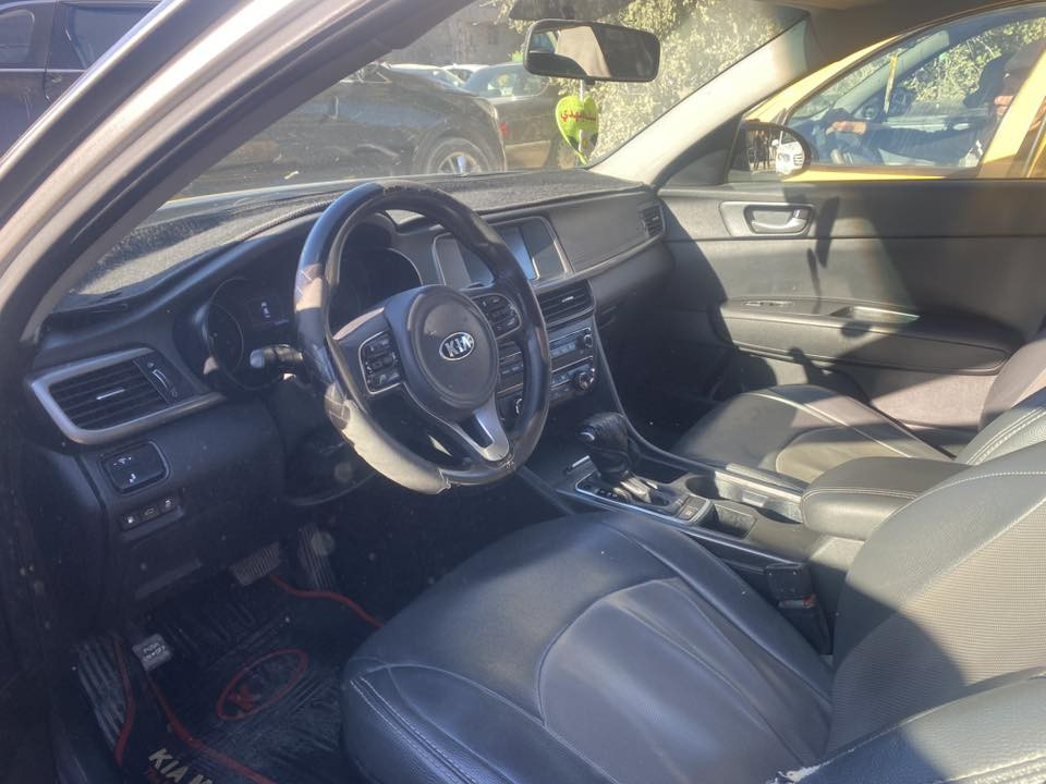 كيا اوبتيما موديل 2018 اميريكيه حادثها باب امامي  مبدل رقم اريبل باسمي السياره نص فول  وباقي التفاصيل اتصل ع هذا الرقم *********** مكاني السياره كربلاء
