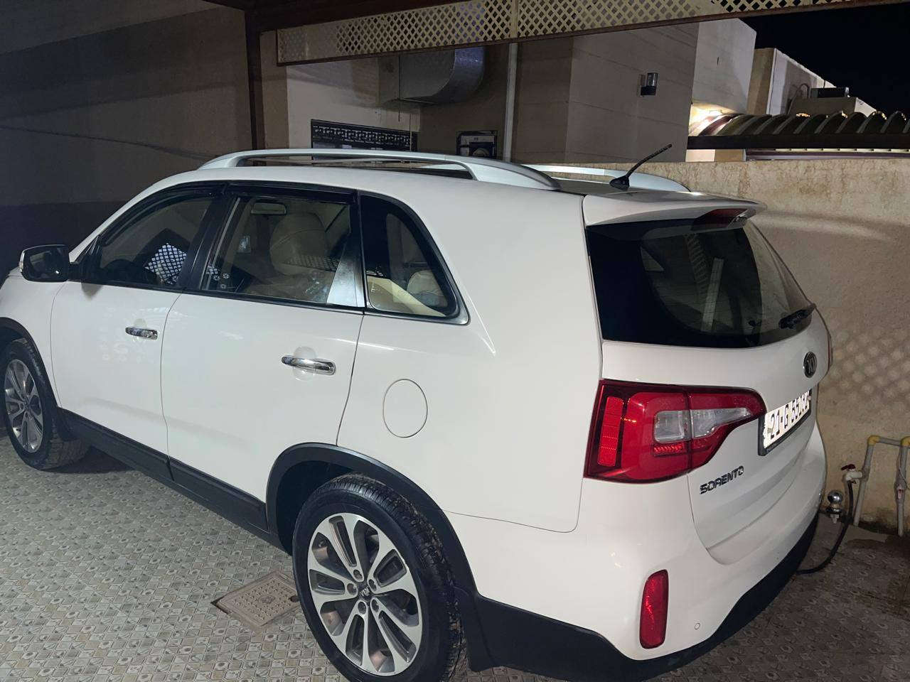 السلام عليكم سورنتو 2014 للبيع مواصفات فول ماعدا البصمة محرك 4 دوش رقم سليمانية بأسمي السعر 162 وبيها مجال
‏‪0782 917 3457‬‏
