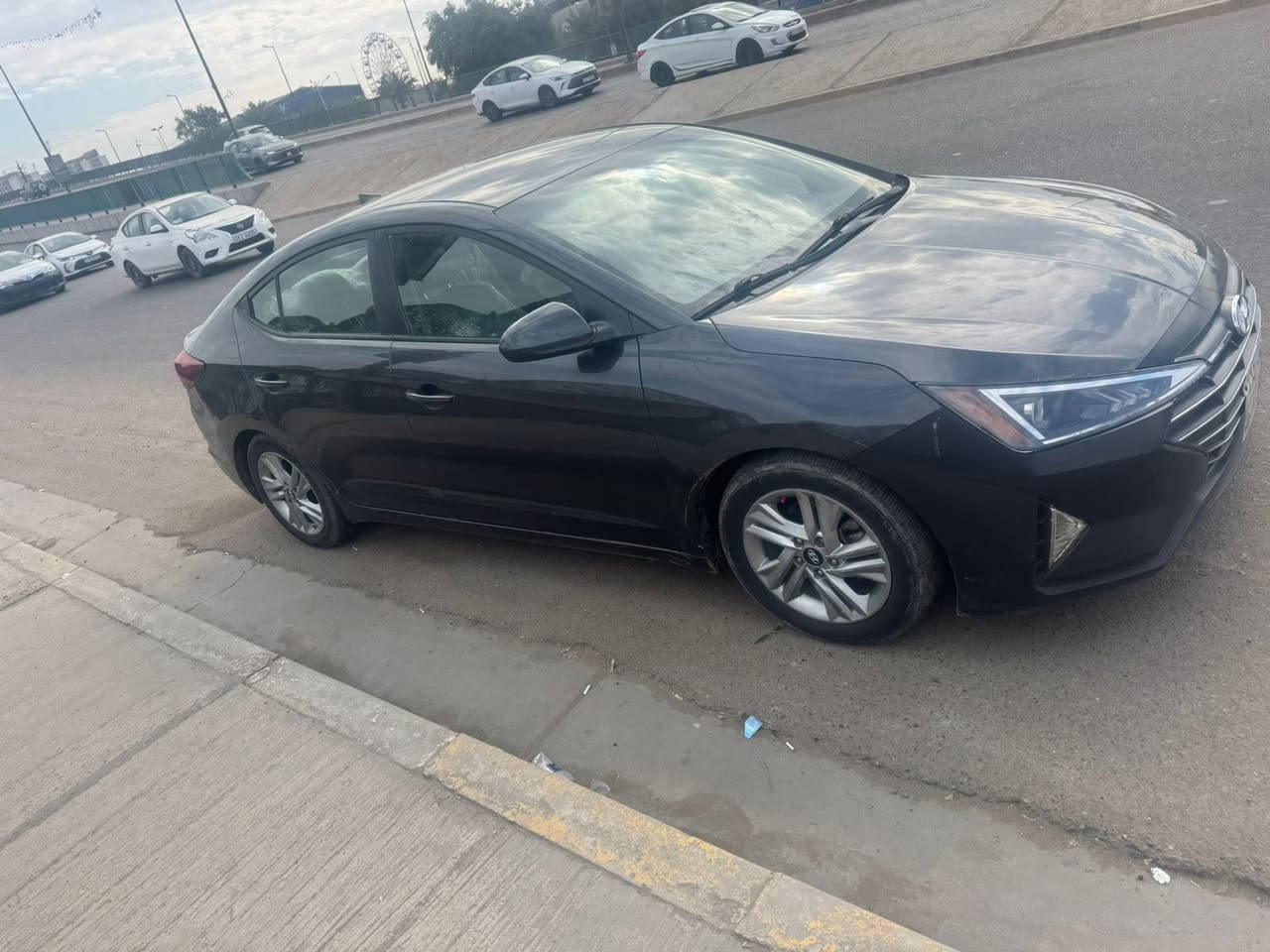 السلام عليكم للبيع النترا وارد أمريكي موديل ٢٠٢٠ رقم أربيل بسم شركة ماشية ٩٨ ألف ميل مكينة ٢٠٠٠ دوش سيارة حادث من امريكا بسيط فقط جاملغ يسرة والبنيد نفسه السيارة ليبل واحد ماعدا جاملغ السايق مبدل بدون ايرباك مكينة وكير بلاديات السيارة هنا بلعراق صار بيها ٢ قطعة صبغ بدون دواخل جاملغ خلفي سيارة جاهزة من كل نواحي السعر مال موديل ١٥ 
السعر ١١٧ ورقة 
مكان البياع 
***********
***********
