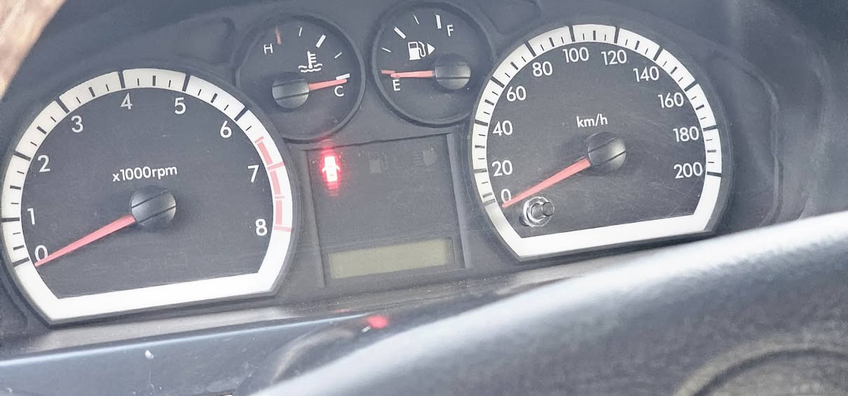 السلام عليكم
افيوو مديل 2015 مكفوله السياره ماعده بارد بالباب البجهت العبري جديده السياره 
لاستفسار اكثر رقم صاحب السياره 👈‎***********
