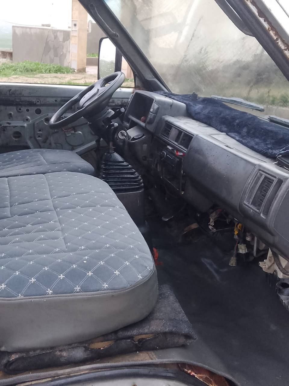 السلام عليكم
كية بستة موديل 95
السيارة جاهزة 
وايرمنية شغالة
كير ومحرك شرط 
شرط تحويل
السنوية 28
السعر 27 وبيها مجال 
للتواصل ***********
