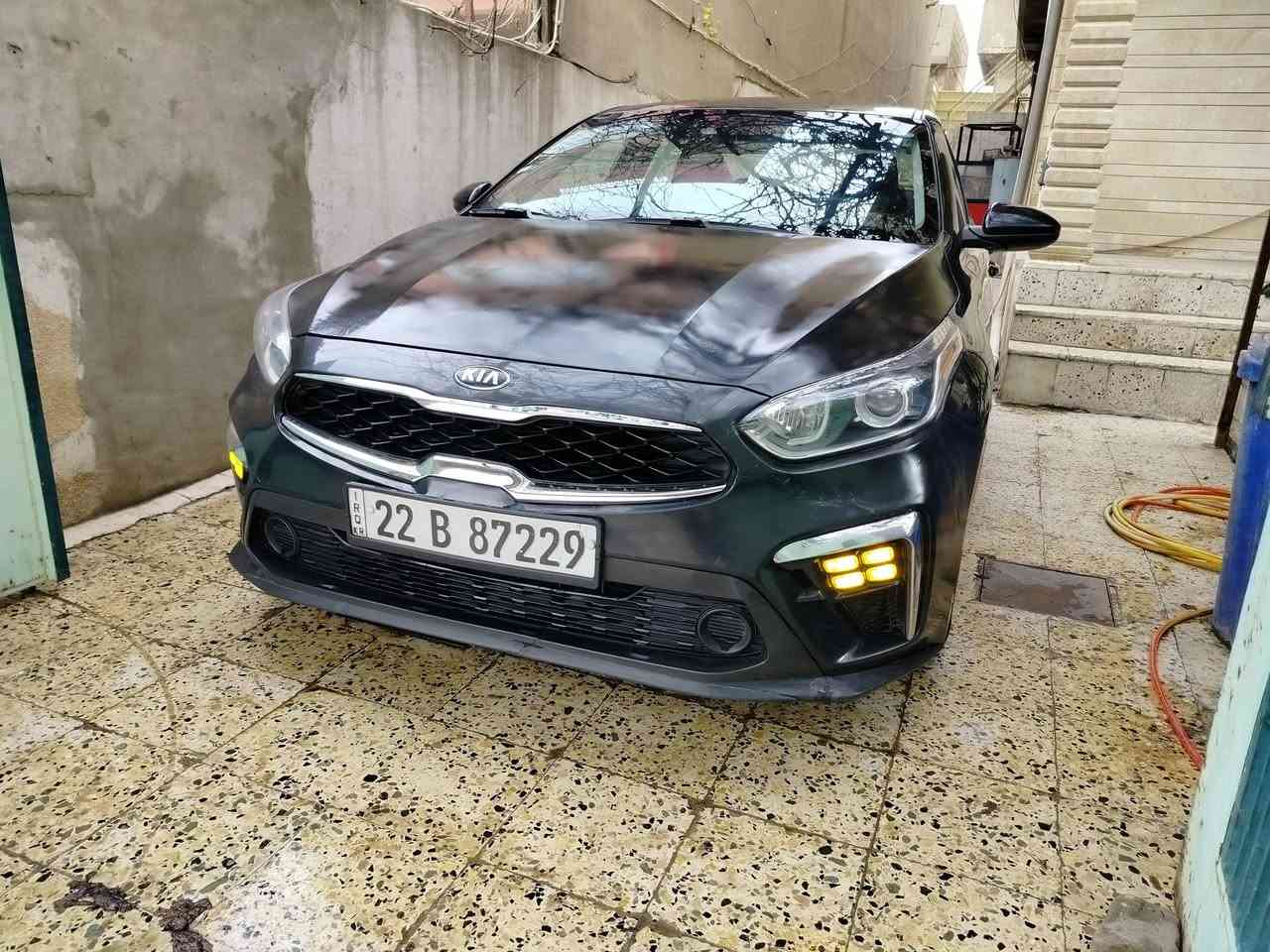 السلام عليكم 
فورتي 2021 أمريكي
گير عادي 6 نمر 
محرك 2000 دوش
بيها صبغ أربع قطع أبيع حزام
ضربتها بجاملغ اليسار الخلفي صور الضرر مرفقة
بيها بارد شوية بلسقف
إيرباك البردة فقط طاك
المواصفات
تحكم ستير جهتين
تحديد سرعة
تحديد مسار
رادار أمامي أوتو ستوب
كامرة دوارة
السيارة بأسمي شرط التحويل
بيها كوبون ألكتروني
رقم أربيل الجديد هزة جديدة
باتري جديد أربع تايرات جدد
السعر 105 $ مجالها بسيط
المكان الموصل الجانب الأيمن حي 17 تموز
للتواصل الأتصال على الأرقام :
*********** آسيا
*********** كورك
