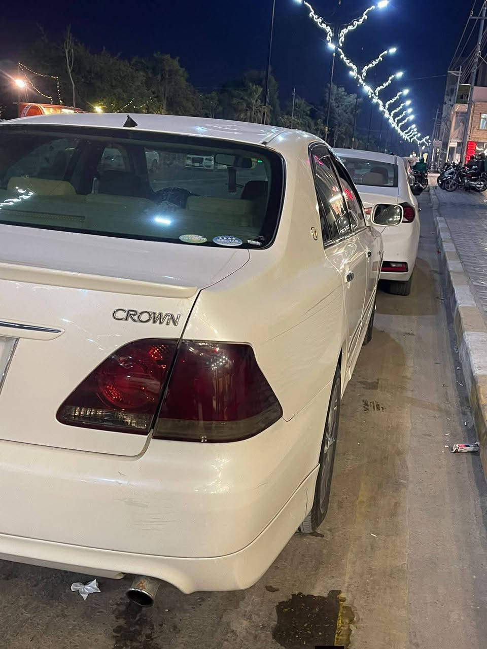 سلام عليكم سيارة ماجستة للبيع موديل 2006  مكينة 3500 بية كصة قمارة تفاصيل اكثر اتصال علة رقم (***********)
