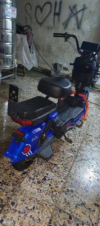 دراجة كهربائية • نضيفة • عداد معطل