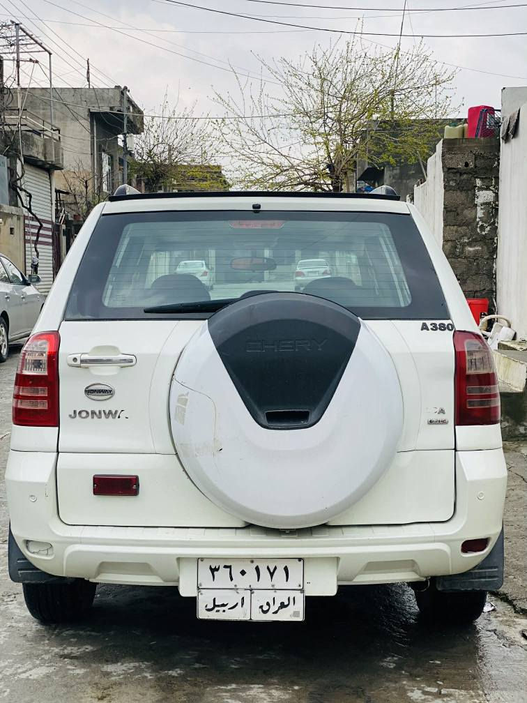 Jonway 
مۆدێل ٢٠١٣
بویاخ:- سێ پارچەی پێشەوەی هەیە بێ ناو گرتن
سەنەوی بەسەرچووە
هەزەی تازەیە
بەشەرتی بەناوکردن
نرخ: ٥٥ گەڵاو مەجال
ژمارەی خاوەنی 
0750 151 8307 أربيل, العراق
