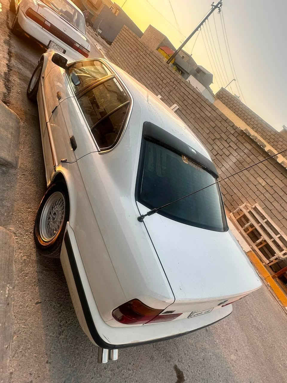 بي ام للبيع موديل 1991 بدون صبغ فقط شبر حجم 520 محرك 525جديد مل كصه ماصار شهر تبريد ثلج قطعتين رقم نينوى سعر 65 بي مجال اتصال ***********
