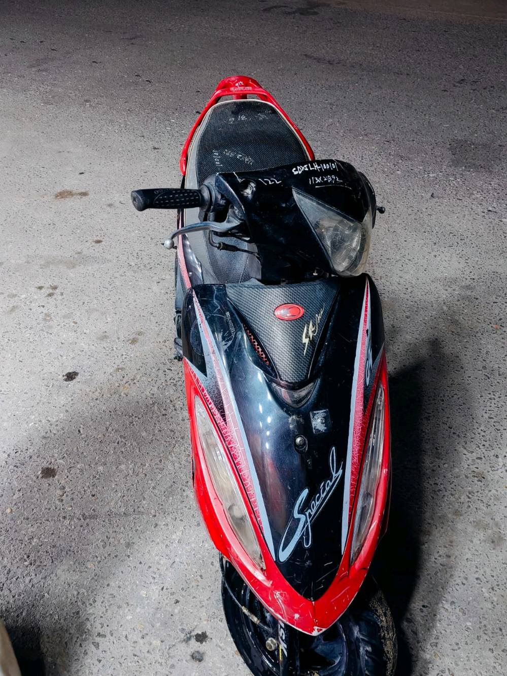 السلام عليكم شباب دراجه كامكو جي فور للبيع حاويه الشراي يدخل خاص او يتصل سعرها ٥٢٥ وبيها مجال مكاني نجف حي الوفاء شارع البانزين خانه 