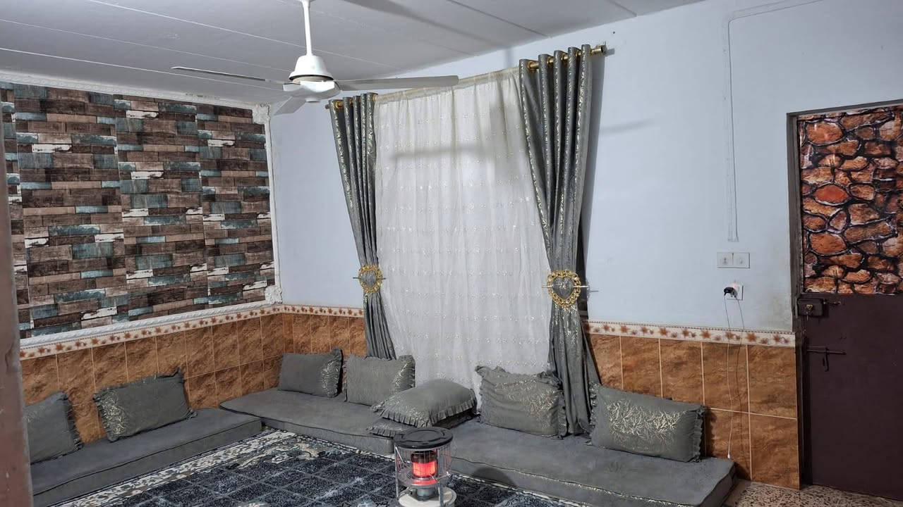 عرض جديد ومميز
#بيت مجمع السكك للبيع

#موقعه رابع شارع بعد جامع السكك قرب الوسطي

#تفاصيله ،بيت نضيف بدون اضافات ازاره سيراميك ابواب المنيوم ترميم جديد ،

#مساحه 300 متر طابو

#السعر البيع 43 وبي مجال قليل
للتفاصيل ،
***********
