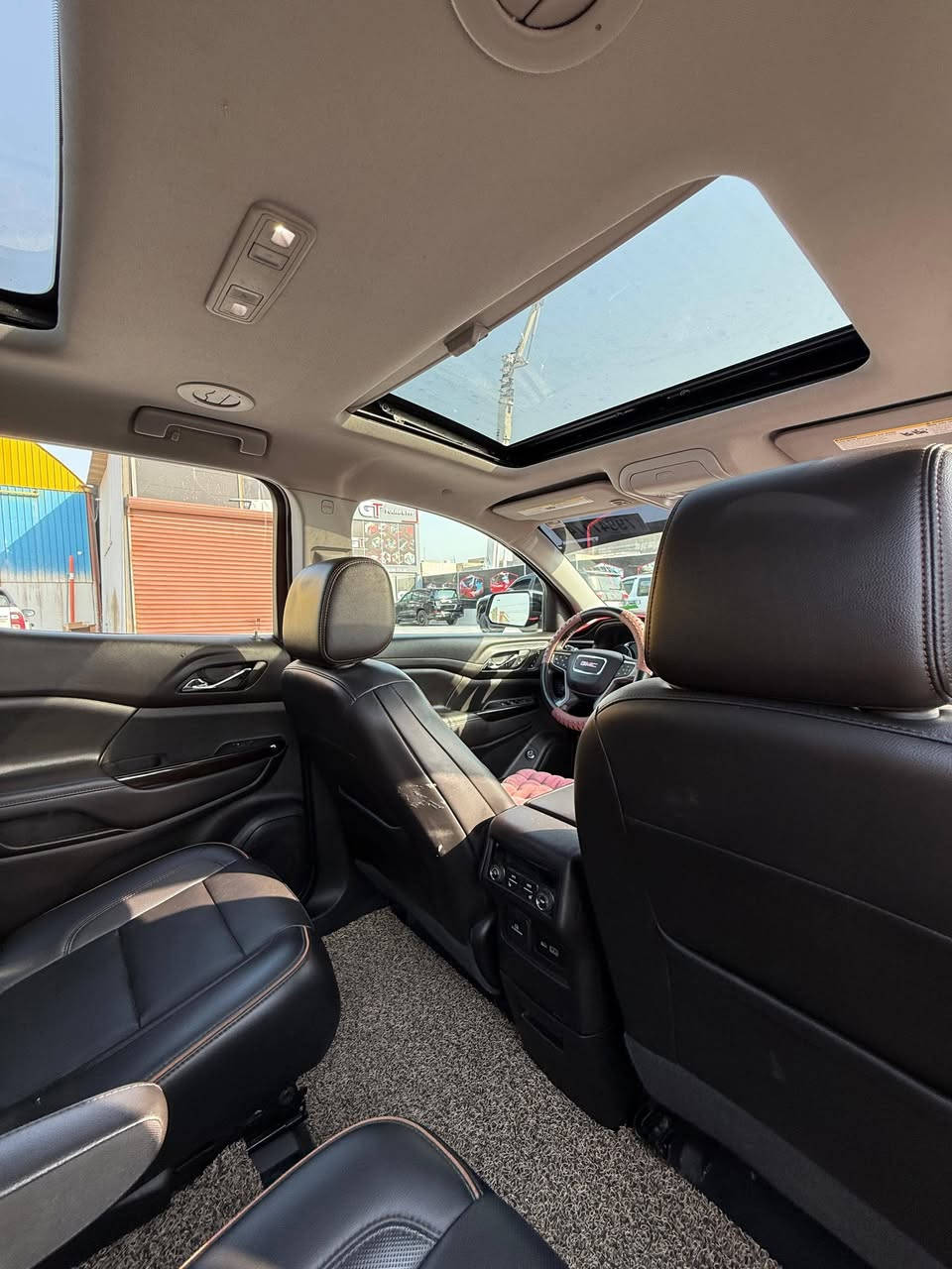 السلام عليكم 
جمسي اكاديا للبيع فقط مديل 2023

GMC ACADIA AT4 BLACK,

7 راكب ، المحرك 6 سلندر 3600 

دخود السيارة نظيفة جدا ما ناقصه شي  وبعده جديده  ماشية 51 ميل قابل للزيادة  مرقمه بصرة حرة بأسمي 

الضرر :  نفس القطع مصله بدون تبديل خشم البنيد جزء صبغ وجاملغ امامي الأيمن راجع بارد حادث جدا سطحي وبسيط اثار طخات تعديل بارد رجعات فقط

السيارة  (المواصفات فول 1/1) 

1-الرادارات ( امامي - خلفي - جانبي ) السيارة كلها رادارات 

2-الكامرات (امامية - خلفية - جانبيات - 360 درجه) خمس كامرات بيها 

3-  مقاعد خلفيه VIP / كشنات كهربائيه مع ذاكرة خزن + كشن السائق هزاز/ مقاعد ( تدفئه + تبريد ) 

/ وضعيات قيادة sport/ تحديد مسار 

4- داتا شو / شاشه دجتل 

5-تدفئه ستيرن / / تبريد خلفي مركزي 

6-مراقبة النقطة العمياء /  مري شفط كهربائي ( فقط بالفول يجي) 

7-شاشه ابل كار بلي / جنطه كهرباء / ستيرن تحكم كهربائي بالكامل 

8_ فتحت بانورامة

9_ اربع بصمات + بصمه تشغيل عن بعد

للبيع فقط سعرها (280$) وبي مجال للجاد 

 مكان السيارة البصرة _المعقل 

 الاستفسار الاتصال على رقم  :***********
