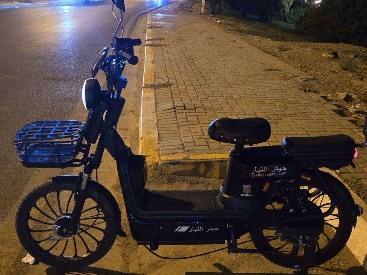 دراجه شحن حجم ٢٠
كفراتها نضيفة وجديدة 
٥ بطاريات نص عمر 
دراجة نضيفة مابيها اي نقص وشغالة فول
ملحقات / سويج وبصمة وشاحنة اصلية ام الكيج تفصل وحدها 
عنوان / بغداد / خارج بغداد لاتخابر ولاتجي 
رقم/ ***********
