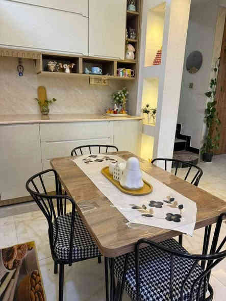 عرض خاص لاخر القطع 
 السعر (99) الف😍
ميز خشب ضد الماء مع 4 كراسي حديد
البظاعه تركيه نوعيه درجه اولى
 شرط الفحص امام المندوب
الميز مغلف بماده عازله للماء💧
الكراسي يتحمل وزن 250 كيلو
قياس الميز 110×70 سم
رقم الحجوزات *********** بغداد
