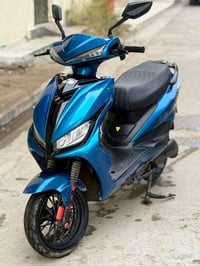 سكنس شحن • ٦ بطاريات • ملف ٢٠٠٠